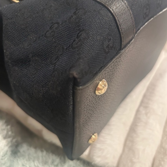 Authentic Gucci handbag - Picture 14 of 14